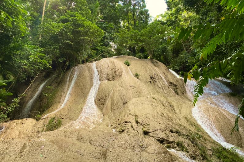 Air terjun Labonsa Muna